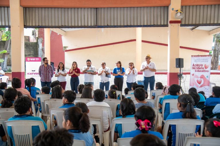 Ayuntamiento de Coatzacoalcos lleva Programa de Apoyo Solidario Educativo a primaria “16 de Septiembre”