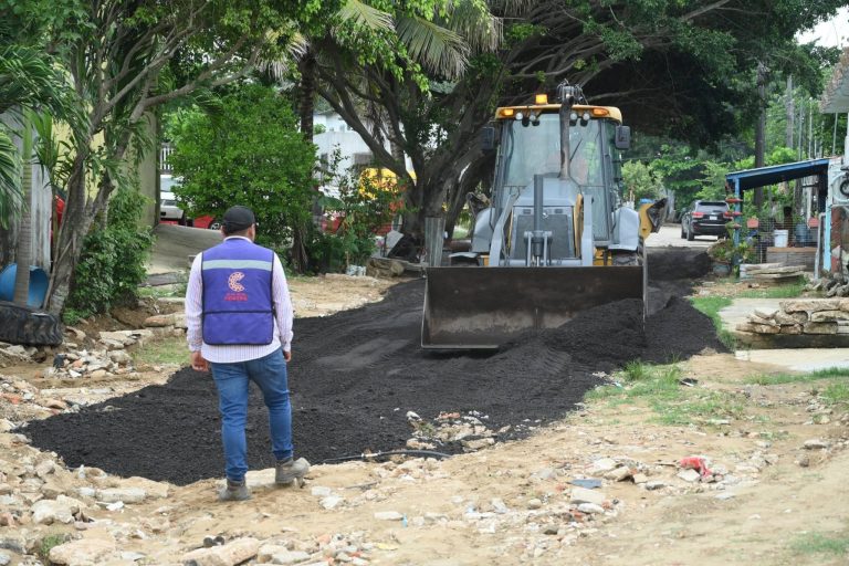 Llevará Pedro Miguel Rosaldo fresado a todas las zonas bajas no regularizadas de Coatzacoalcos